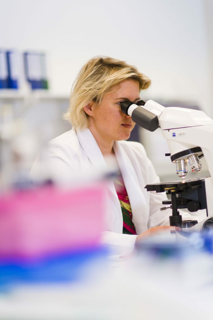 BCA-clinic - microscope